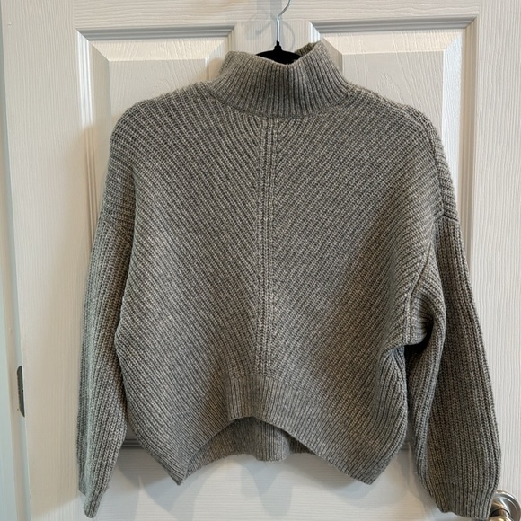 Express Sweaters - Express -Size XS- grey sweater